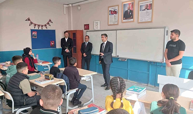 Sarıkamış&#039;ta 2025 eğitim öğretim yılının ilk zili çaldı