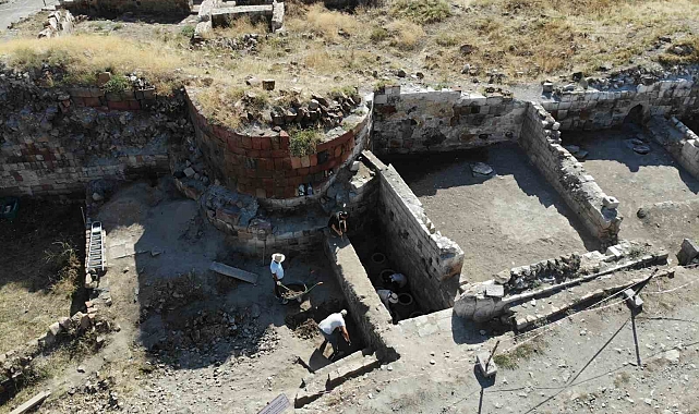 Selçuklu dönemine ait erzak deposu ortaya çıktı