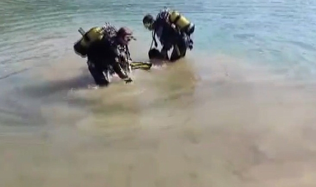 Serinlemek için gölete giren genç boğuldu