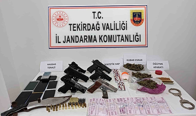 Tekirdağ&#039;da İl Jandarma Komutanlığı Operasyonunda Silah Ve Uyuşturucu Ele Geçirildi