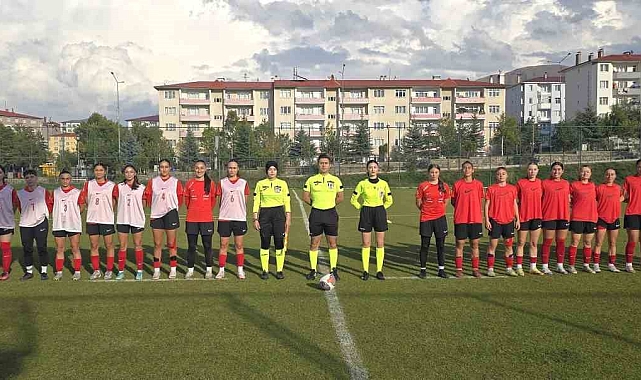 U19 Kadın Millî Takımı, Erzurum&#039;da 16 Eylül&#039;den beridir sürdürdüğü hazırlık kampını tamamladı