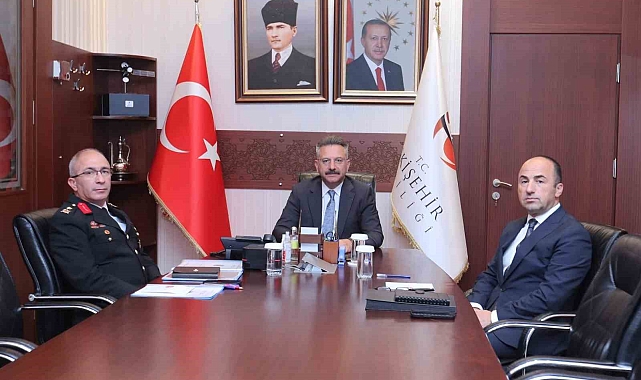 Vali Aksoy, Bakan Yerlikaya&#039;nın Vks İle Gerçekleştirdiği Toplantıya Katıldı