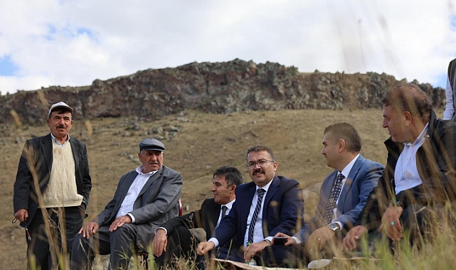 Vali Turan ve beraberindeki heyet Hadımlı Köyünde