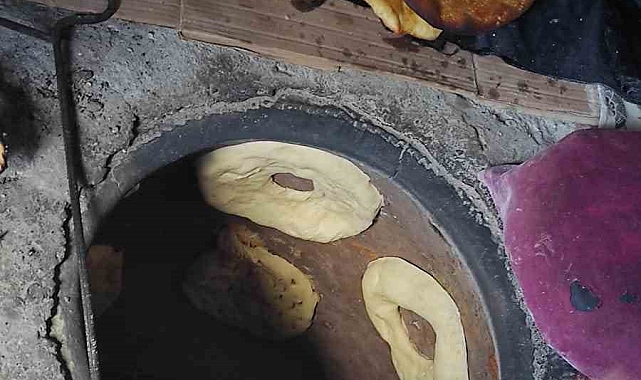 Van&#039;da Tandır ekmeğine talep arttı