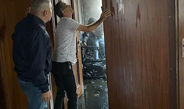 Yıldırım düşen camide yangın çıktı