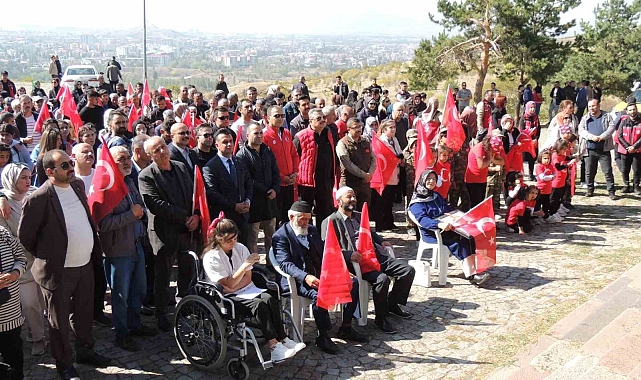 &quot;7&#039;den 70&#039;e Ecdada Saygı Yürüyüşü&quot;