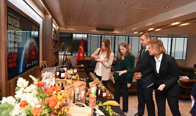 ABD İstanbul Başkonsolosu Eadeh&#039;ten Başkan Akın&#039;a ziyaret