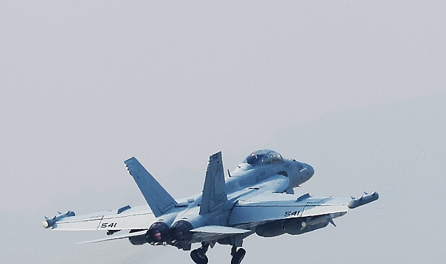 ABD&#039;de savaş uçağı düştü