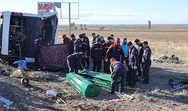 Aksaray&#039;da otobüs kazasında 6 kişi öldü, 29 yaralı var