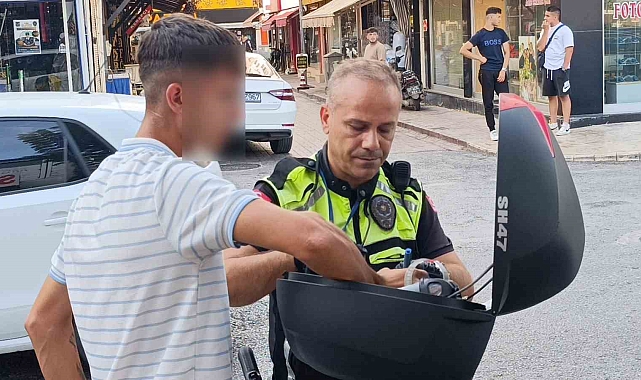 Antalya&#039;nın Manavgat İlçesinde Motosikletin Önünü Kaldıran Gence 2 Bin 196 Lira Para Cezası