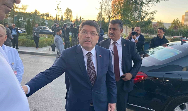 Bıçaklanan müfettiş hastanede ziyaret edildi