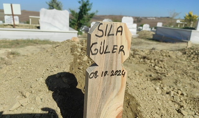 Cenaze namazı kılınan Sıla bebek dedesinin soyadı ile defnedildi