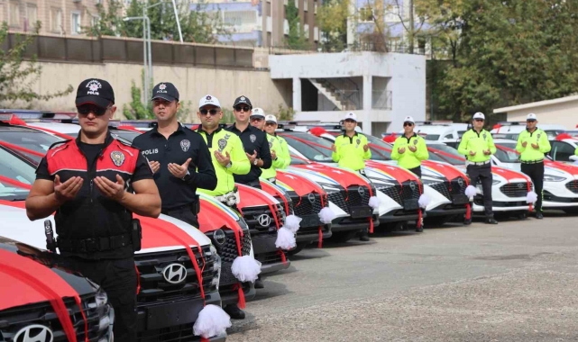 Diyarbakır Valisi Zorluoğlu: &quot;Bu şehrin sokaklarını tekrar eski günlerinde olduğu gibi karıştırmak isteyenlerde var&quot;