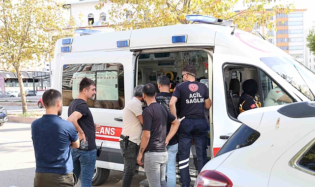 Elazığ&#039;da iki gurup arasında çıkan kavgada 3 kişi yaralandı