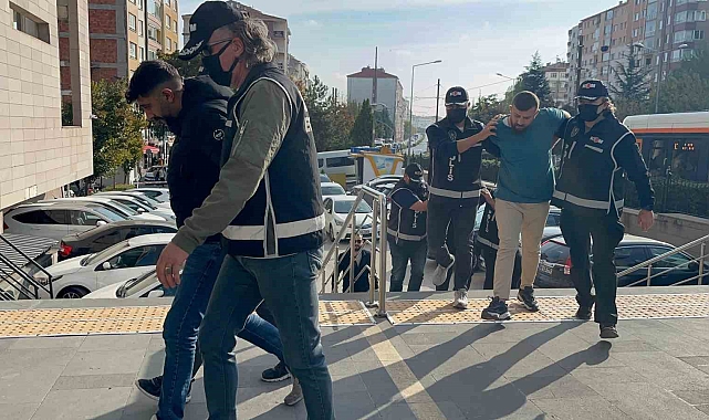 Eskişehir&#039;de silah ticareti yaptığı belirlenen 7 şüpheli adliyede