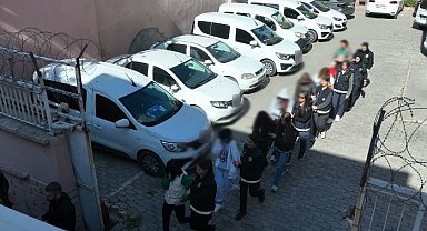 Fuhuş operasyonunda 5 gözaltı