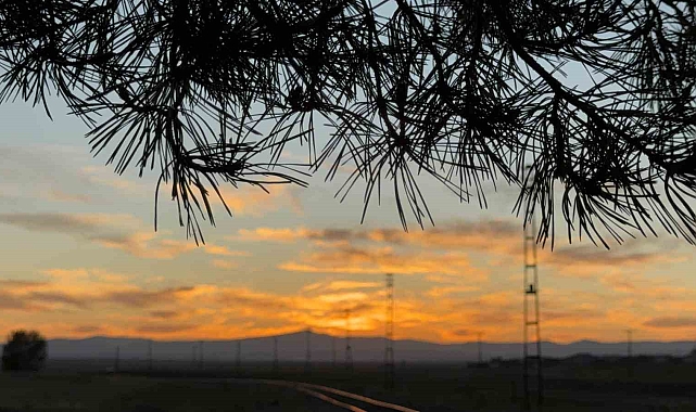 Gün batımı kartpostallık görüntüler ortaya çıkardı
