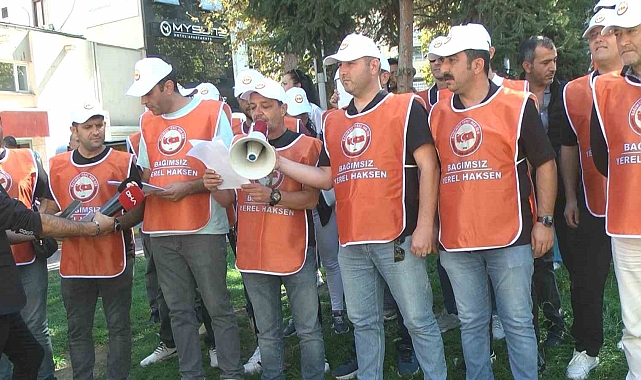 Haklarını alamayan memurlar iş bıraktı