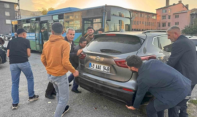 Hatalı park edilen araç yerinden kaldırıldı