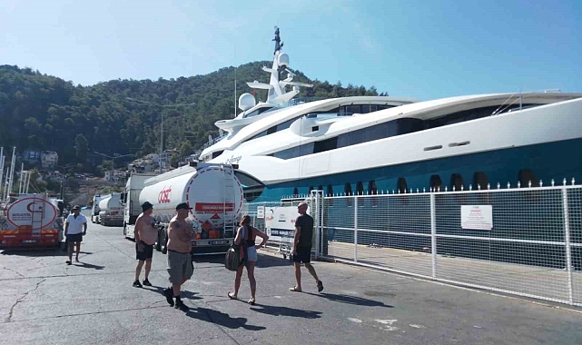 Hintli milyarderin mega yatı, Fethiye&#039;de