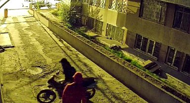 Hırsızlar polisten kaçamadı