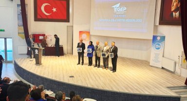 Hisarcık'ta Eğitim ve Gelişim Programı'nı başarıyla uygulayan 2 okula ödül