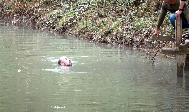 Irmağa atlayan şahsı ekipler kurtardı
