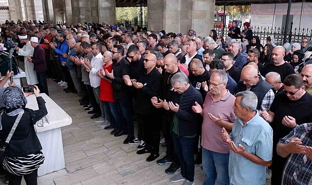 Kazada ölen doktor Edirne&#039;de son yolculuğuna uğurlandı