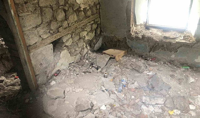 Maketi Peynir Müzesi&#039;nde sergilenen tarihi Ahmet Tevfik Paşa Konağı yıkılıyor