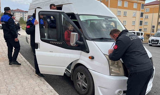 Okul servis araçları denetlendi