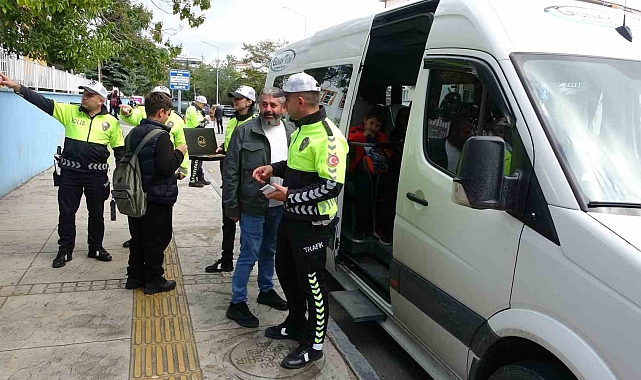 Okul servis araçları trafik kazasına karışmadı