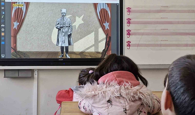 Okullarda öğrencilere &#039;Dersimiz Cumhuriyete Doğru&#039; isimli filmi izletildi