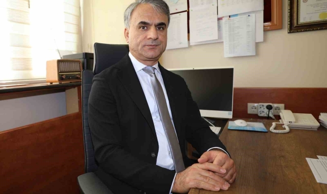 Prof. Dr. Gözel: &#039;&#039;Mevsim geçişlerinde kronik hastalığı olanların grip aşısı olmaları önemli&#039;&#039;