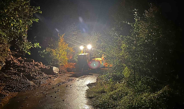 Rize&#039;de şiddetli yağışlar sel ve heyelanları beraberinde getirdi