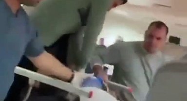 Siirt'te doktordan sedye üzerinde hayat kurtaran müdahale