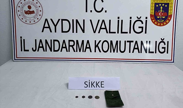 Sultanhisar&#039;da bir şahsın ikametinde yapılan aramada tarihi objeler ele geçirildi