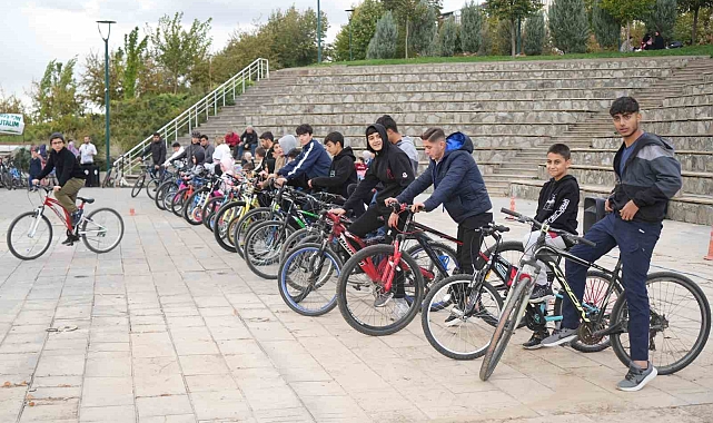 &quot;Teknoloji bağımlılığına karşı yöresel çocuk oyunları&quot; etkinliği