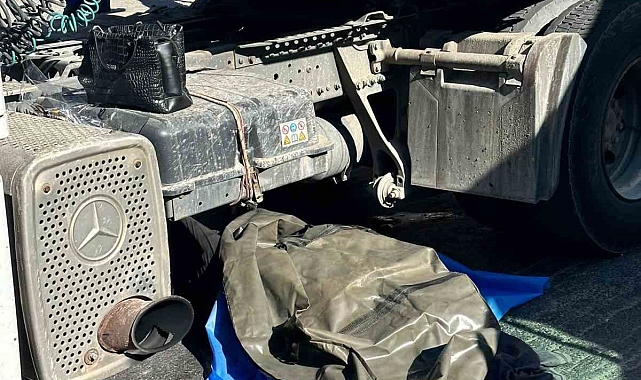 Tırın çarptığı kadın hayatını kaybetti