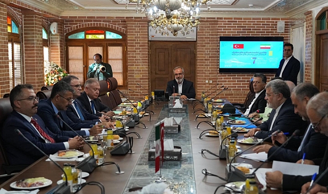 Türkiye- İran Sınır İlleri Ekonomik İş Birliği Toplantısı Urmiye’de yapıldı