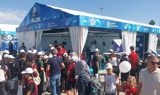 Türkiye&#039;nin en büyük teknoloji festivali olan Teknofest, Adana&#039;da yerini aldı