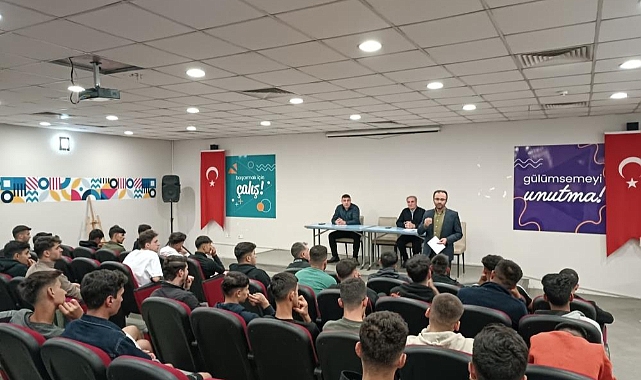 &quot;Üniversite ve Yurt Yaşamına Uyum&quot; semineri düzenlendi
