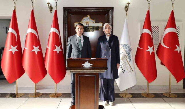 Vali Aygöl, Afyonkarahisar ve Burdur valilerini ziyaret etti