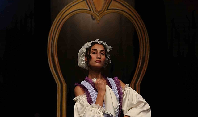 Van Devlet Tiyatrosu &quot;Gelin Kaynana (Antika Düşkününün Ailesi)&quot; adlı oyunla dünyaya açılıyor