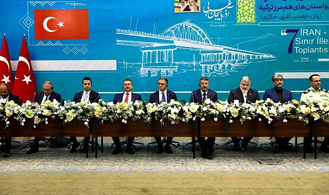 Van Valisi Ozan Balcı ve beraberindekiler, İran&#039;da ekonomik işbirliği toplantısına katıldı