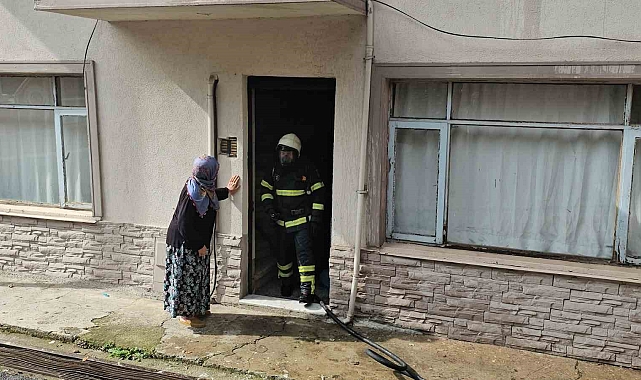 Yalnız yaşayan yaşlı kadının evinde yangın çıktı