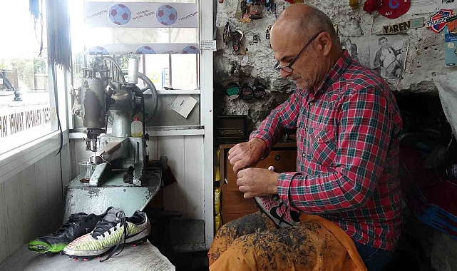 Yarım asırdır krampon tamiri yapıyor