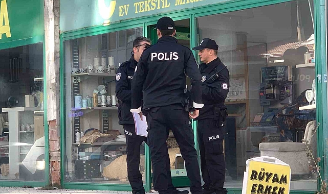 Yaşlı adam evinde ölü bulundu