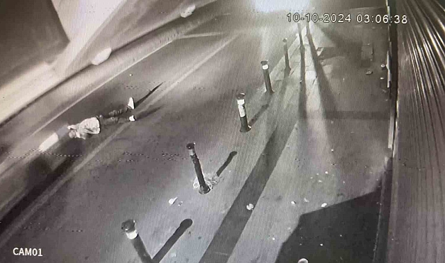 Yolun ortasına yatan alkollü adama otomobil çarptı