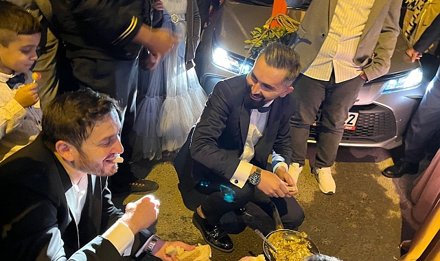 Yumurta pişirtip halatla araba çektirdiler...