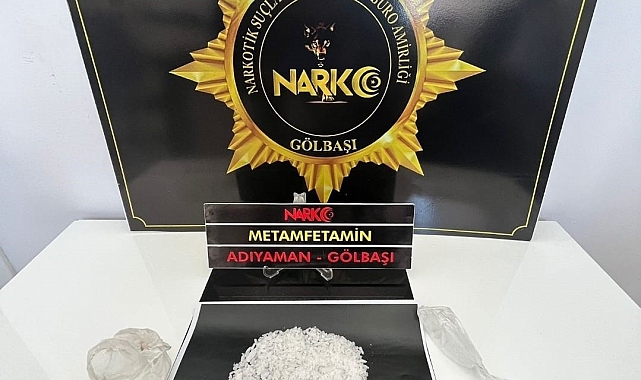 Adıyaman&#039;ın Gölbaşı ilçesinde bir otobüsünde yolcuların üzerinden uyuşturucu çıktı